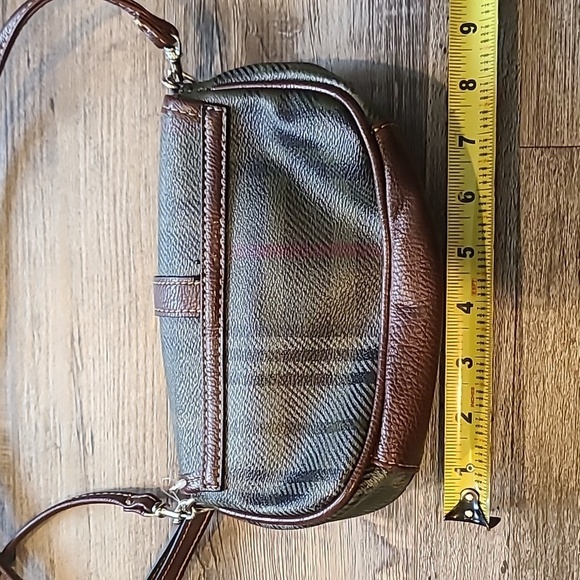 Chaps Green Plaid Purse or wristlet​ - Picture 5 of 6